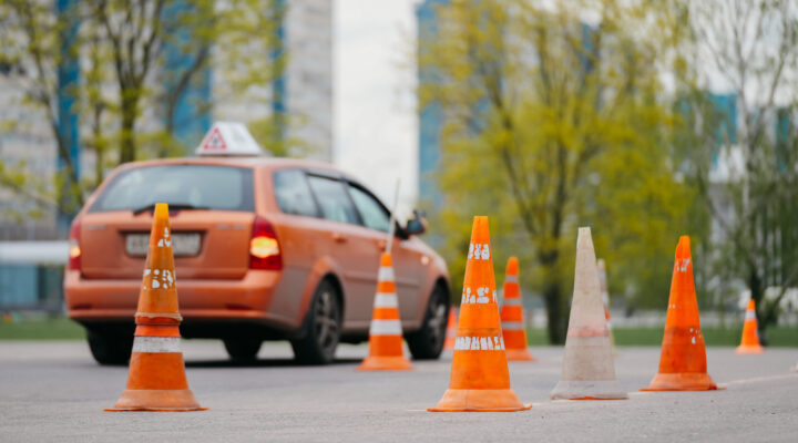Как выбрать автошколу: чек-лист для будущих водителей
